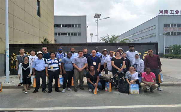 非洲考察團(tuán)來廠參觀
